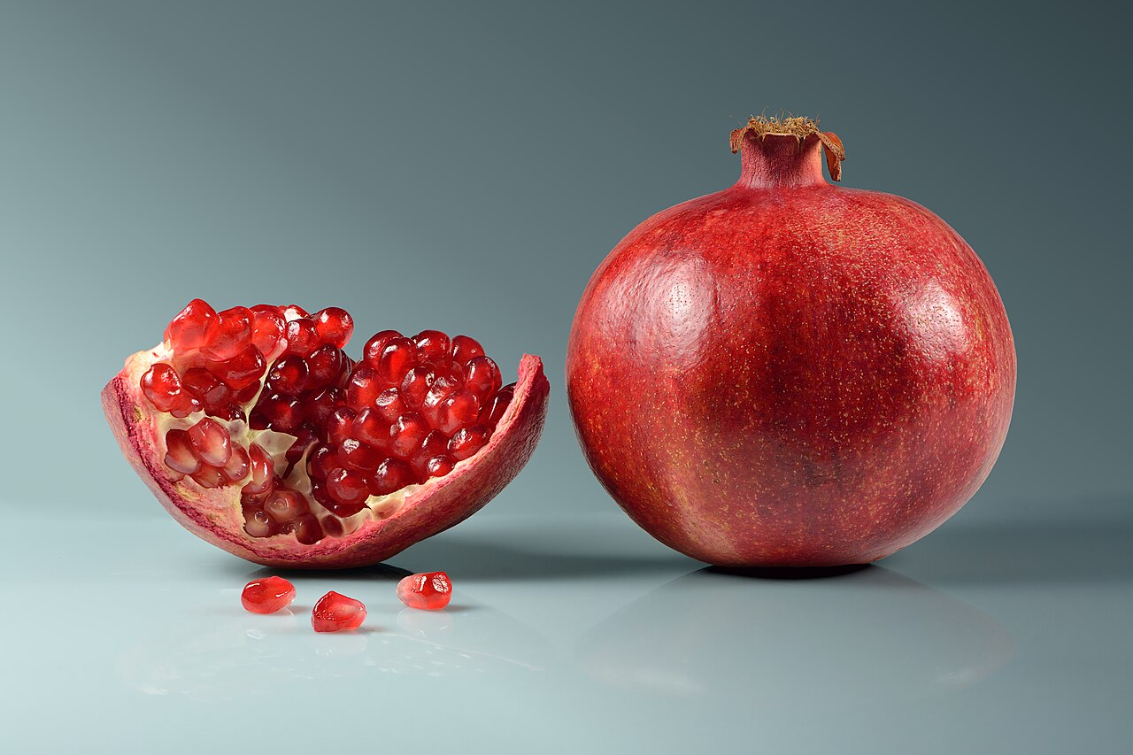 Pomegranate from AARKVEE AGRO EXPORTS